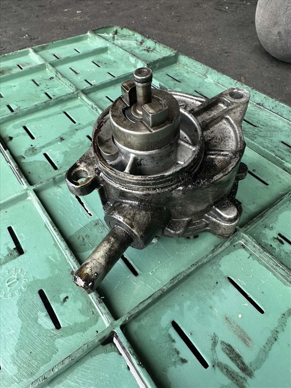 Mercedes Vito (2nd gen) W639 vákuumpumpa  646980 1. kép