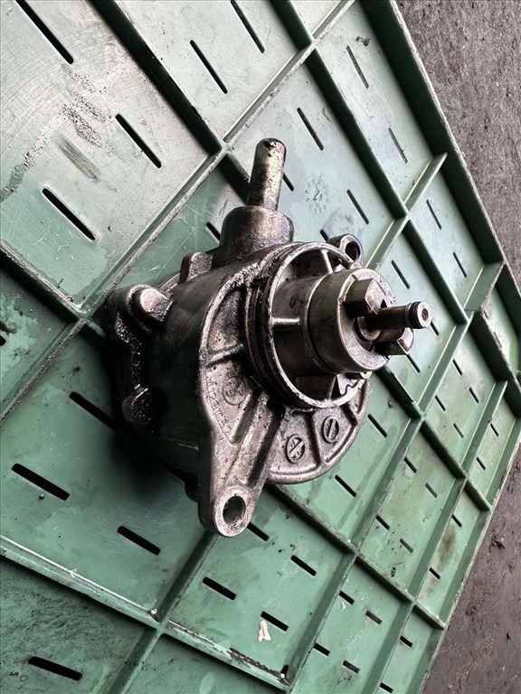 Mercedes Vito (2nd gen) W639 vákuumpumpa  646980 5. kép