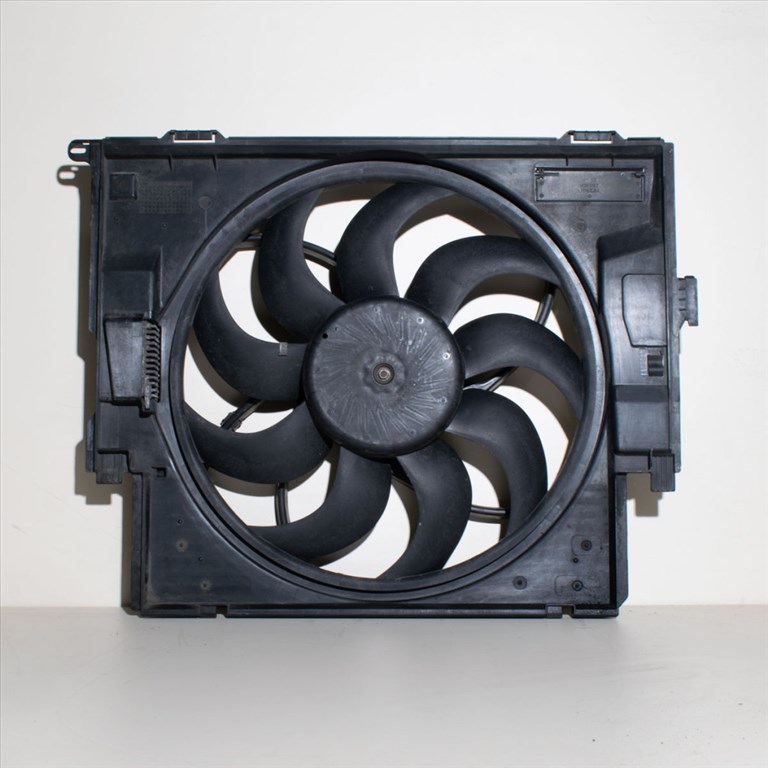 BMW 1er F20-F21, 2er F22-F23, 3er F30-F31-F34, 4er F32-F33-F36 hûtõ Ventillátor keret motorral 1. kép