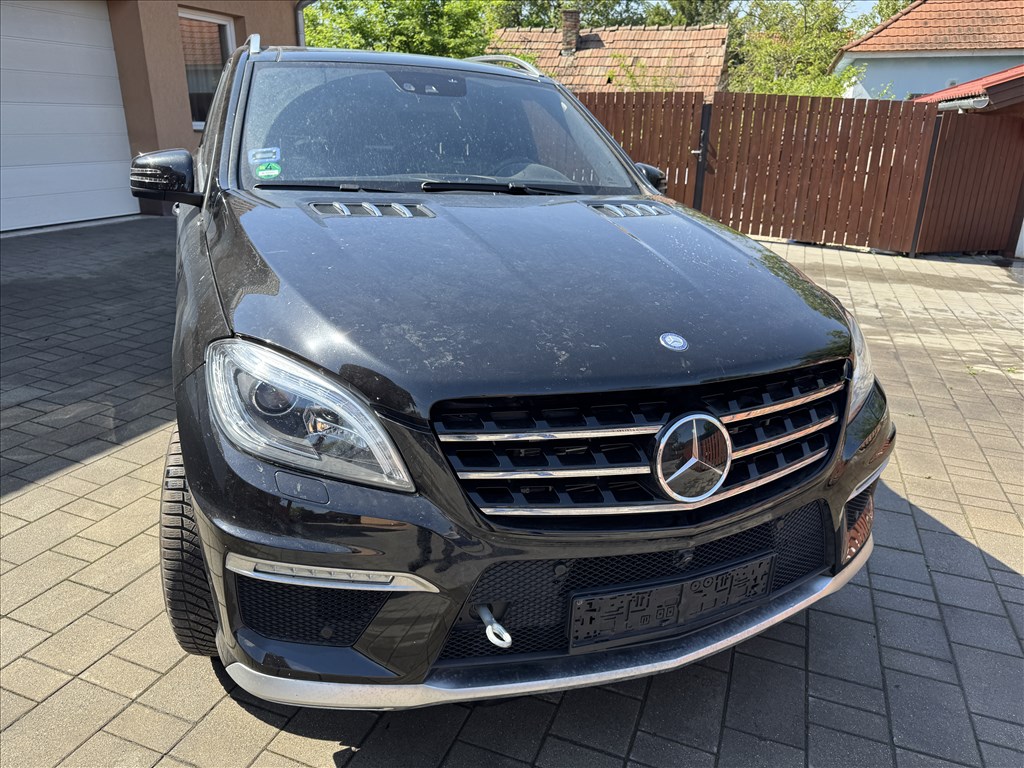 Mercedes ML 63 AMG (W166) bontott alkatrészei 2. kép