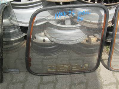 Nissan Vanette III hátsó üveg raktérajtóba