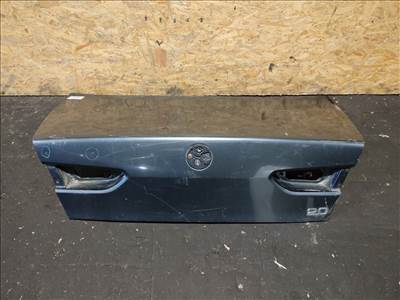 157587 Alfa Romeo 156 1997-2003 szedán csomagtérajtó, a képen látható sérüléssel 60678063