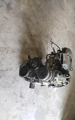 SUZUKI SWIFT 96-05 Motor. benzin fűzött blokk hengerfejjel
