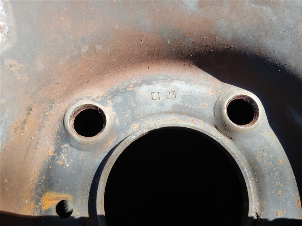 128473 Citroen C3 Picasso 16"-os lemezfelni (1db) a képen látható állapotban 2. kép