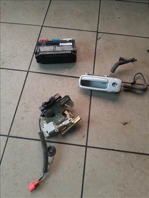 Ford Galaxy Vw Sharan 1.9pdtdi csomagtérzár, kilincs, klímamodul eladó! 