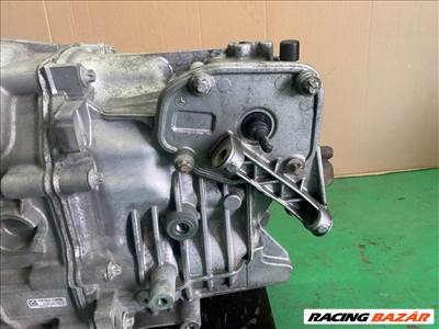 Volkswagen Crafter VW CRAFTER Váltó (Mechanikus)