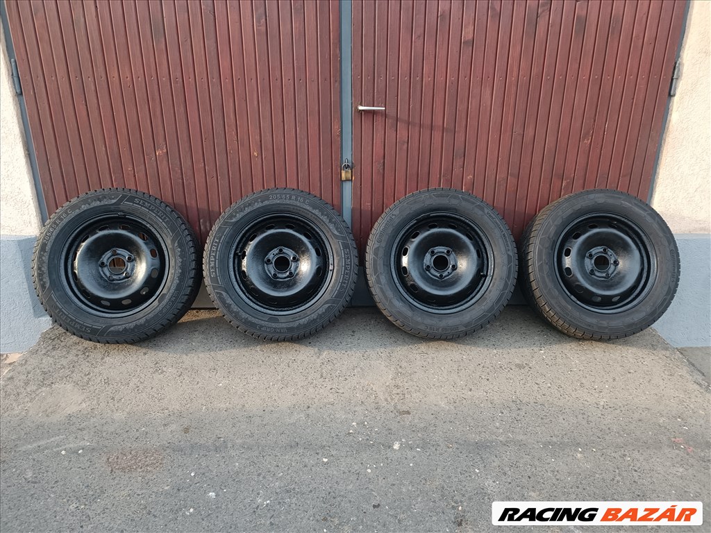  Opel Vivaro-B Renault Trafic-III gyári felnik jó állapotú téli gumival 1. kép