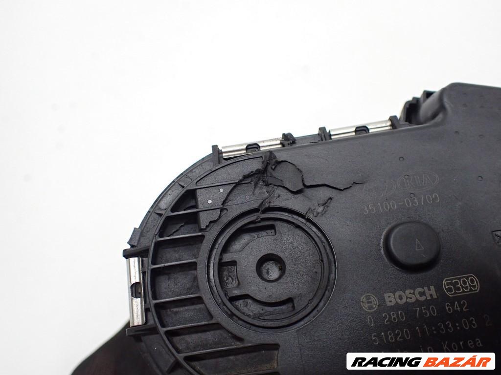 Hyundai i30 (GD), Kia Cee'd (JD) 1.4 MPI G4LC fojtószelep 3510003700 3. kép