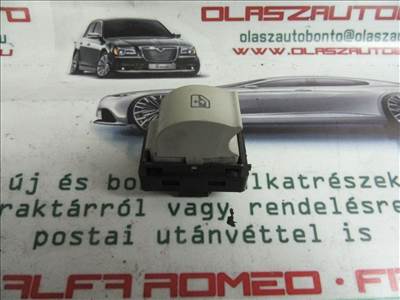 Lancia Musa világos színű, jobb hátsó ablakemelő kapcsoló