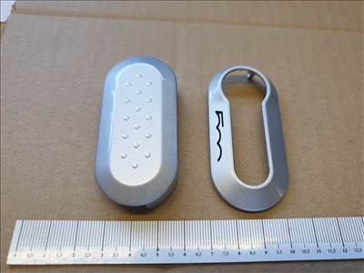 Fiat 500 gyári új, ezüst színű kulcsház 50927027