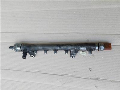 Volkswagen Golf-Jetta-Passat-Touran-Caddy-Polo 1,6 Crtdi nyomócső /rail cső/ 03L130089B_VW