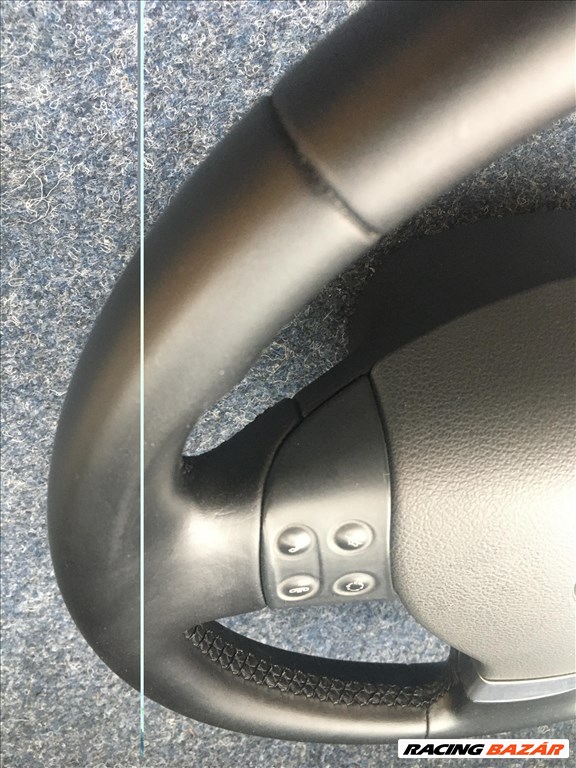 Eladó Vw Volkswagen mk5-ös hibátlan műanyag és bőr kormány. 2003-2012-ig. Akár cserélve. Bp/posta 6. kép
