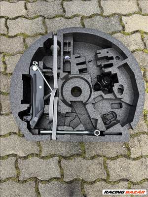 Seat León II pótkerék helyére szettbe