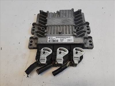 Ford Fiesta  motorvezérlő 8V2112A650EB