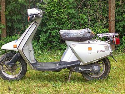 YAMAHA SALIENT,RÉGI OLDTIMER ROBOGÓ,GYÁRI 6716 KM-REL OLCSÓN