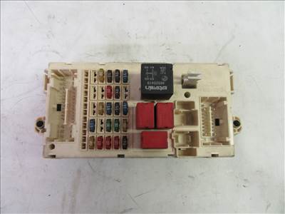 Fiat Stilo belső biztosíték tábla 46797609