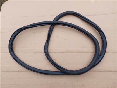 Skoda Octavia III kombi ajtókéder gumi bal hátsó 5E9867367B