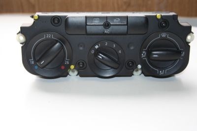 Skoda Octavia II fűtésszabályzó panel manuális klímához 1Z0820047 1. kép