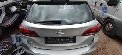 Opel Astra K Csomagtér ajtó zár kombi.