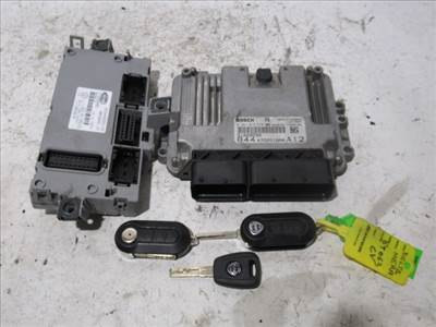 130838 Lancia Delta 1,6 16v Mjet motorvezérlő szett, robotváltós kivitel 51828292 , 0281014570 , 51826465