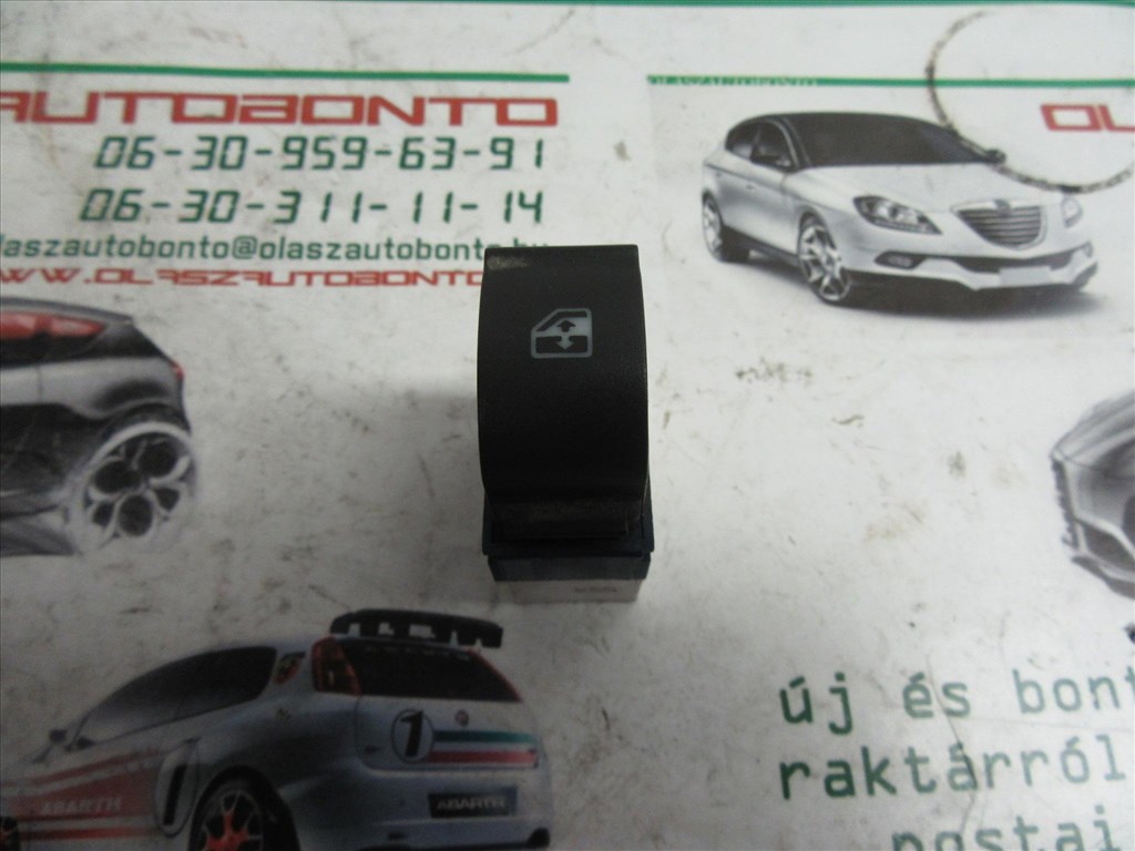 Fiat Doblo II. ablakemelő kapcsoló 1. kép