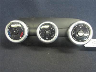 Alfa Romeo Giulietta nanuál  fűtéskapcsoló 156099235