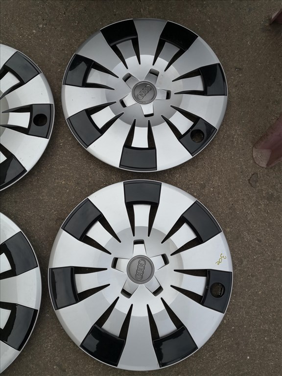16-os Gyári Audi dísztárcsa 30000ft a 4db/28/ 2. kép