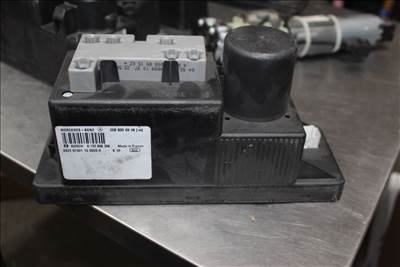 Mercedes W202 1993-2000 központi zár motor 2088000948