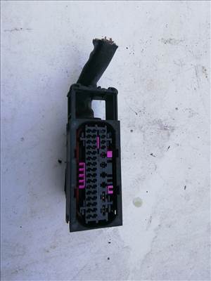 199867 Audi A4 B6 2000-2004 Abs elektromos csatlakozó 8E0614517