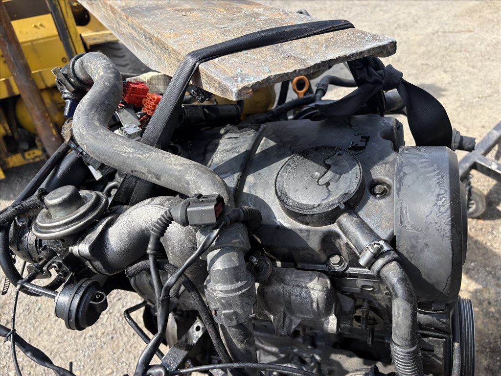 Audi A4 (B5 - 8D) 1.9 TDI AJM motor  3. kép