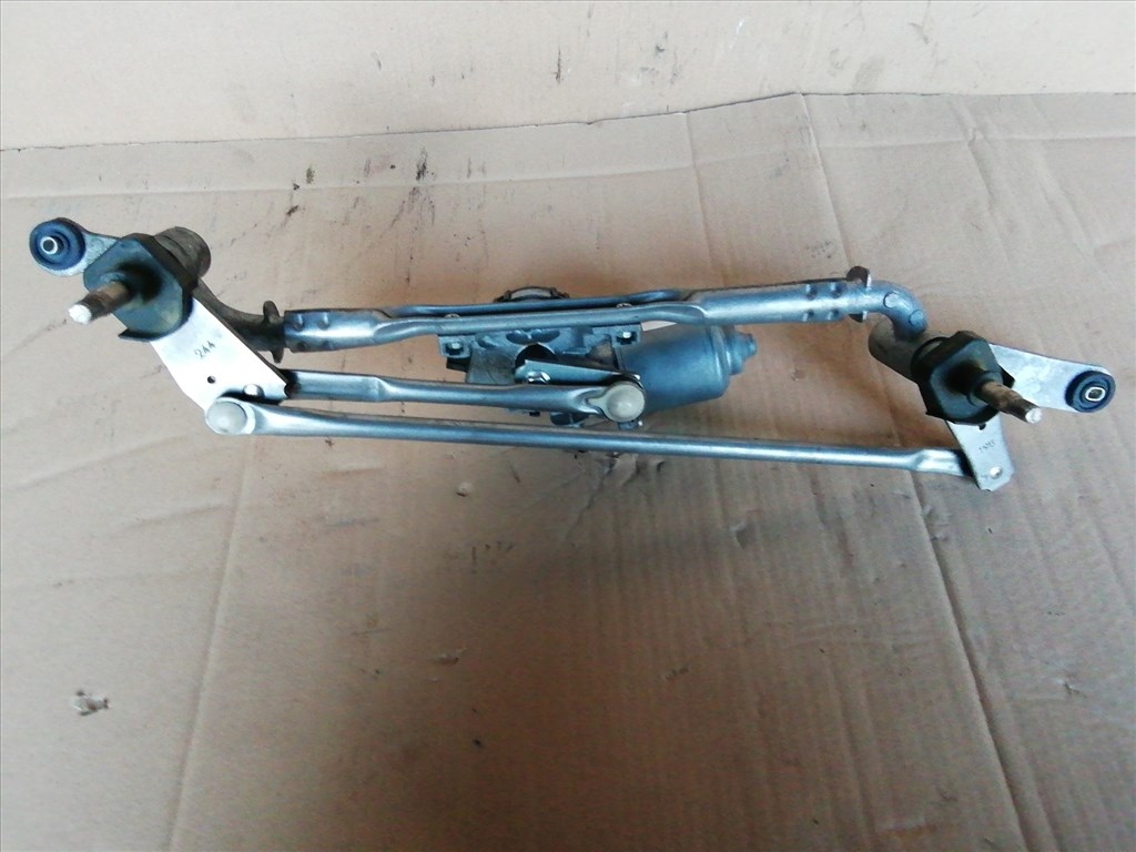 Jeep Cherokee 2013-2020 első Ablaktörlő motor mechanikával 68102175AD 3. kép