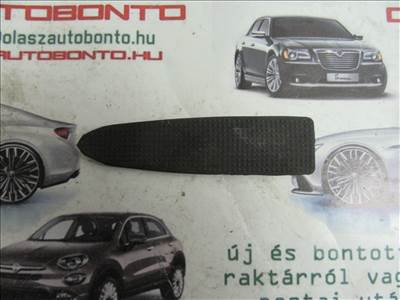 Alfa Romeo 156 csavar takaró gumi 156016323