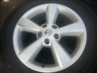 17" gyári Nissan Qashqai alufelni, rajta 215/60R17 Continental nyári gumi