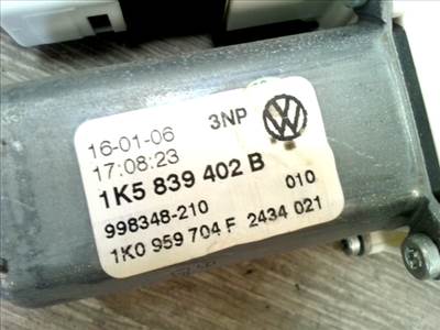 VOLKSWAGEN JETTA V 05-10 Jobb hátsó ablakemelő motor