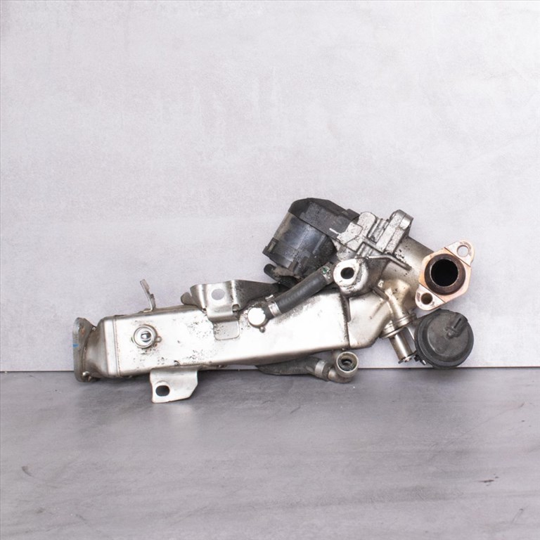 BMW 1er F20-F21, 2er F22, 3er E90-E91-E92-E93, 3er F30-F31-F34, 4er F32-F33-F34, 5er F10-F11, X1 E84, X3 F25 EGR Hûtõ (Cikkszám: 11717810751) 1. kép