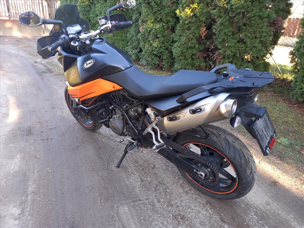 KTM 990 SMT 3. kép