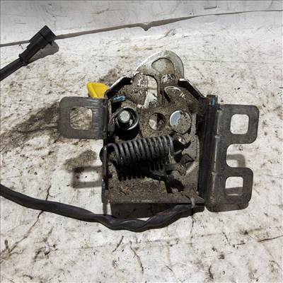 Lancia Delta motorháztető zár 51809137