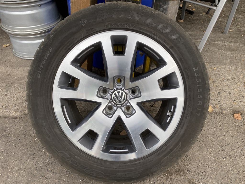 Volkswagen T5 T6 gyári Highline 8X17-es 5X120-as ET49-es könnyűfém felni garnítúra 4. kép