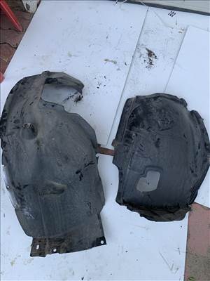 BMW 1-es sorozat E81, E82, E87, E88 bal első dobbetét 