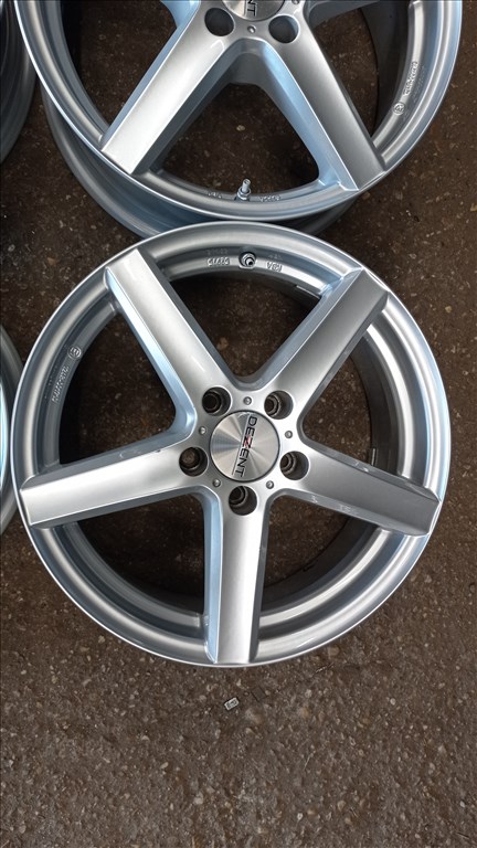  5x112 lyukosztású 6,5JJ 17" használt Dezent alufelni 3. kép