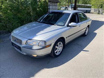 Volvo S80 bontott alkatrészei