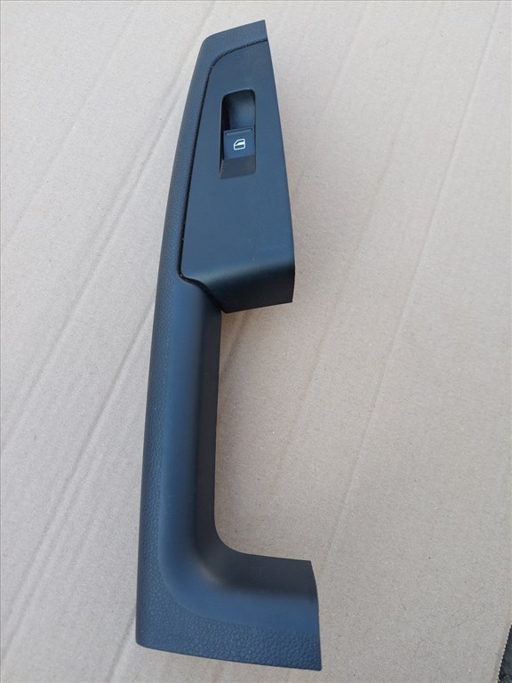 Skoda Superb II ablakemelő kapcsoló burkolattal jobb hátsó SUP2JHK 1. kép