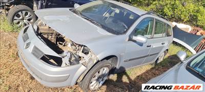 Renault Mégane II bontott alkatrészei vagy egyben bontásra eladó