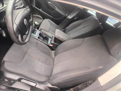 VW Passat B6 kombi ülés garnitúra nem fűthető 