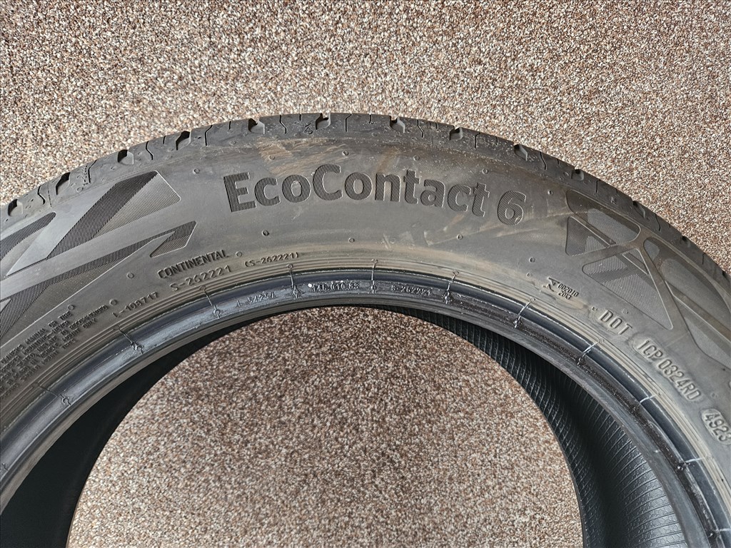  215/55 17" újszerű Continental nyári gumi gumi 3. kép