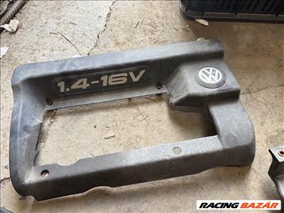 Volkswagen Golf IV motorburkolat 