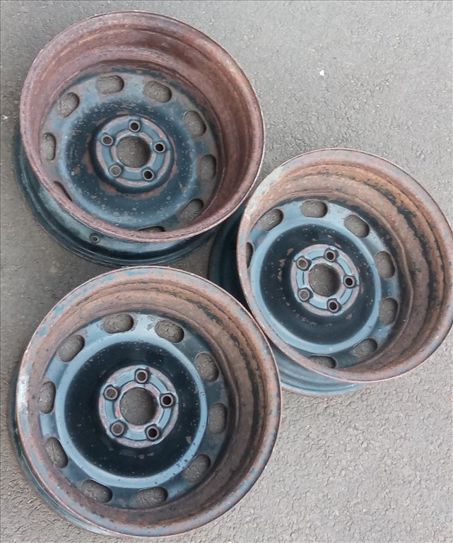  5x112 lyukosztású 6JJ 15" használt (gyári felni) lemezfelni 5. kép