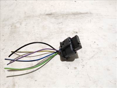 174722 Fiat Punto Evo 2009-2011 Elektromos csatlakozó Hátsó lámpa 51913733