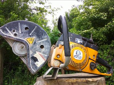 WACKER BTS 11-ES TIPUSÚ,1997-ES ÉVJÁRATÚ,BENZINES BETONVÁGÓ FELÚJÍTÁSRA-ALKATRÉSZNEK