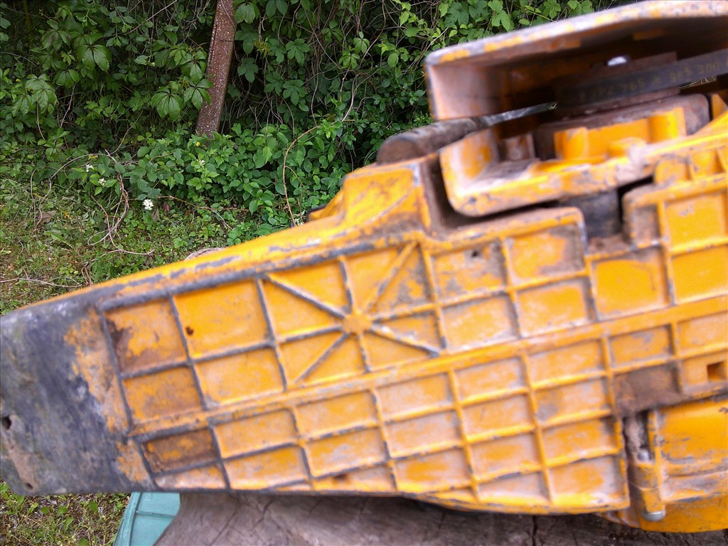 WACKER BTS 11-ES TIPUSÚ,1997-ES ÉVJÁRATÚ,BENZINES BETONVÁGÓ FELÚJÍTÁSRA-ALKATRÉSZNEK 7. kép